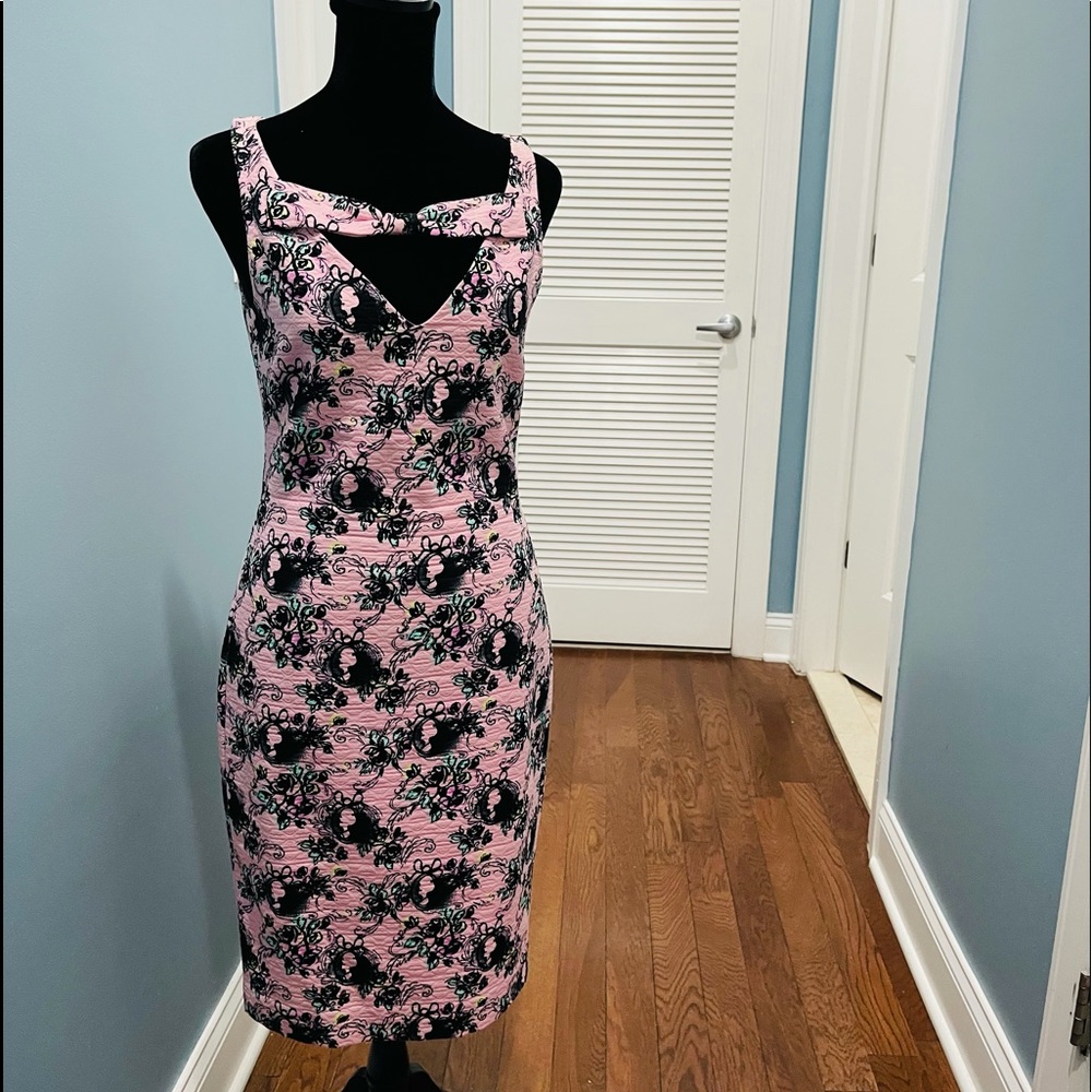 Boutique Moschino Dress Size US 6